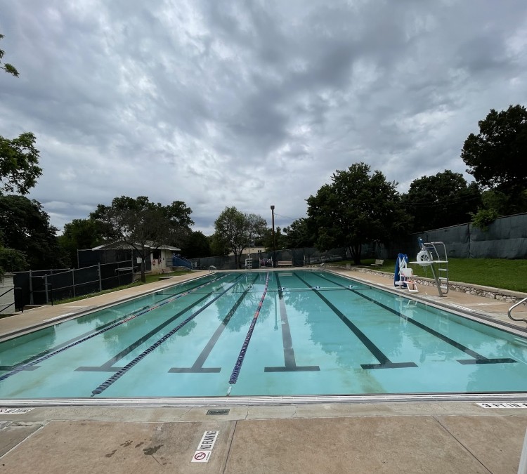 big-stacy-neighborhood-pool-photo